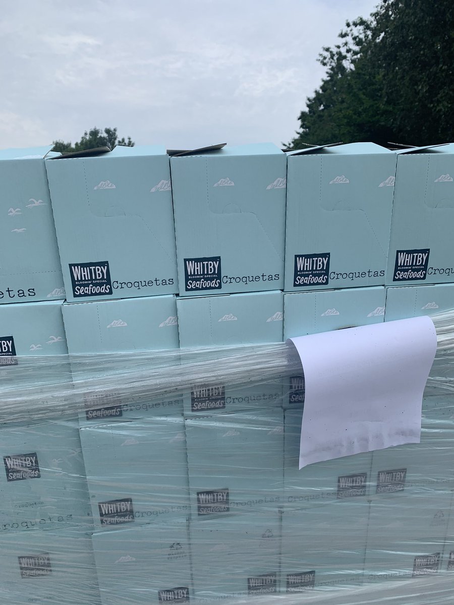 The  @MansfieldGroup unloading from  @dennisdist