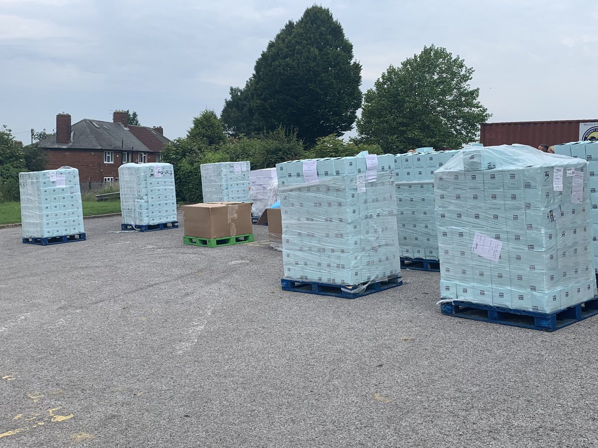 The  @MansfieldGroup unloading from  @dennisdist