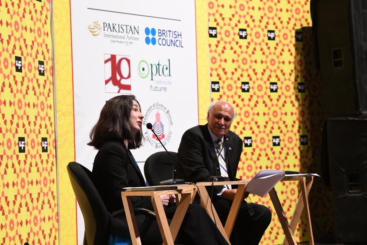 lhrlitfest's tweet photo. @AudreyTruschke on Mughal Emperor Aurangzeb with historian F.S. Aijazuddin #LLF2018 #LahoreLiteraryFestival #LahoreLiteratureFestival #LLF #MakingHistory #Revisionist #Account #TheMughals @LibertyBooks_ @RutgersU @UChicago @dawn_com https://t.co/gyvSbHlw4S