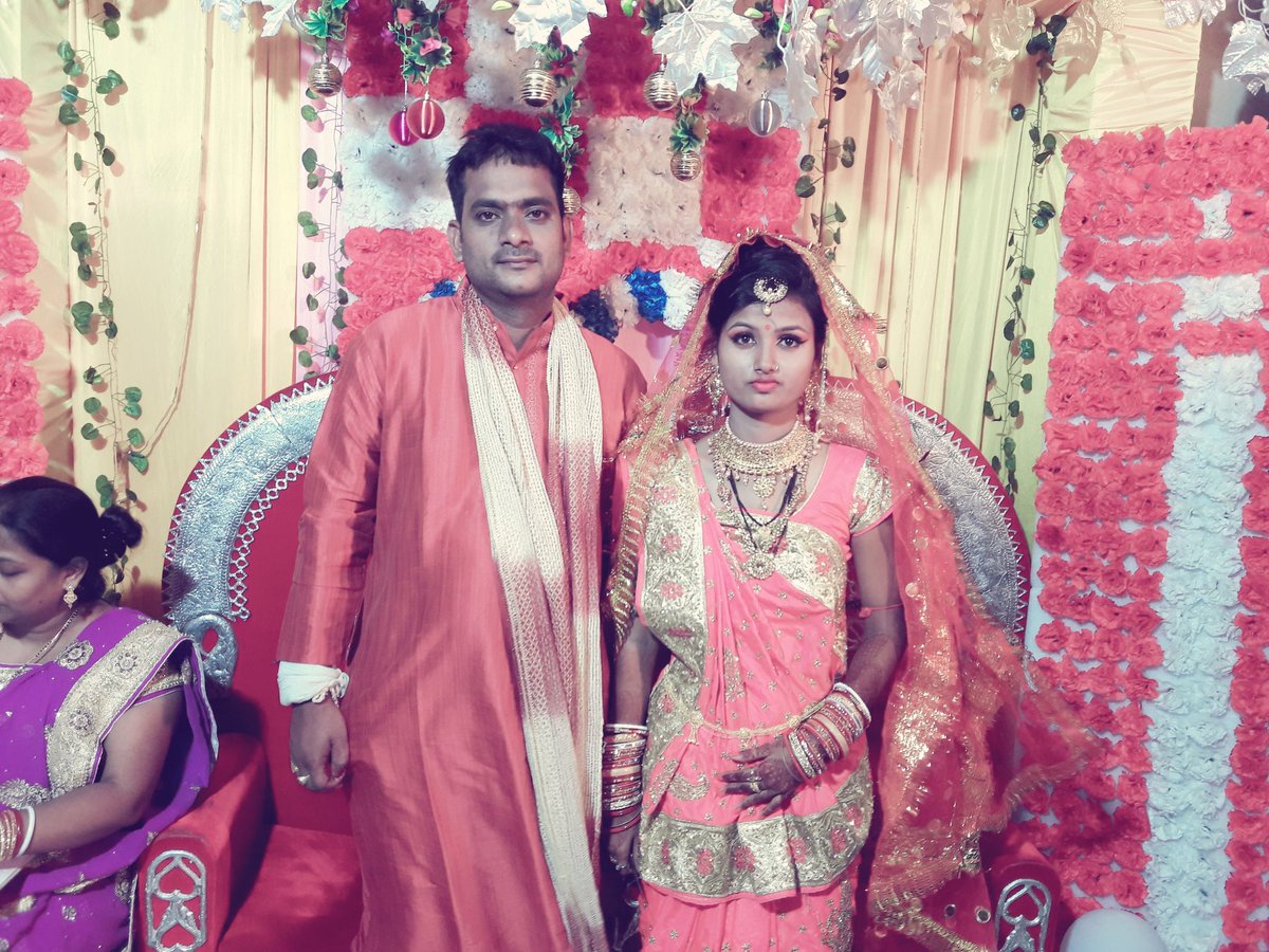 gautamhere_'s tweet photo. The happy union of two souls.Congratulations on tying the knot! Difficulties may come your way but just know that you have what it takes to sail through. You both look great together.
Congratulations dear 4 ur new 2nd innings❤️🎆🎉 🎊
#Reception_Party
#Soulmates https://t.co/0M73lHZcxk