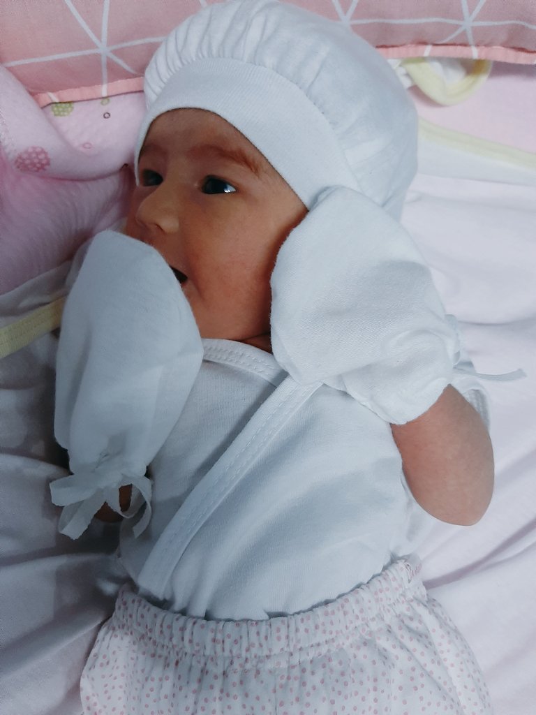 annenbisyosa's tweet photo. My sweet little angel 💕👼 https://t.co/5WxH3lZ35U