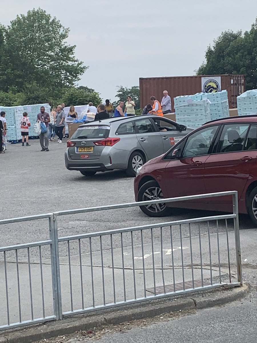 The  @MansfieldGroup unloading from  @dennisdist