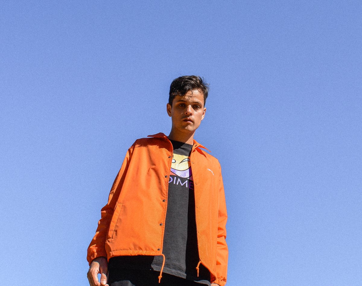 kitsune's tweet photo. #KitsuneSingle | Discover @Jamielane_music’s latest delicious treat ’Now U Know’. With infectiously shimmering vocals, punchy kicks and catchy synth riffs, Jamie Lane takes us on a ride through his eclectic universe ☄️
-
Listen now 👉 https://t.co/m7Gf5OLuUO https://t.co/cpKozmQslM
