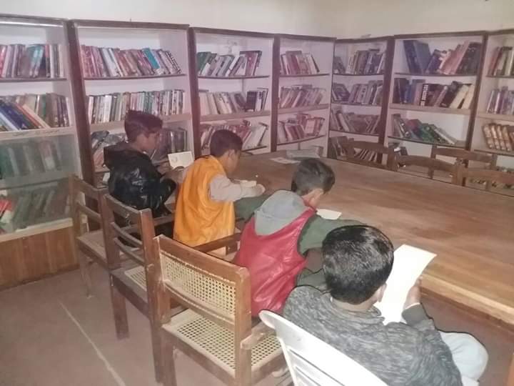 GramkanLibrary's tweet photo. We request the Government of Balochistan, to formulate a comprehensive policy for the resumption of libraries in Balochistan.
#ResumeLibrariesInBalochistan
@jam_kamal @LiaquatShahwani @ZahoorBuledi @nizamrahim3 @ZargulR_ @iqbalzaheer14 https://t.co/iw8yP0XkqB