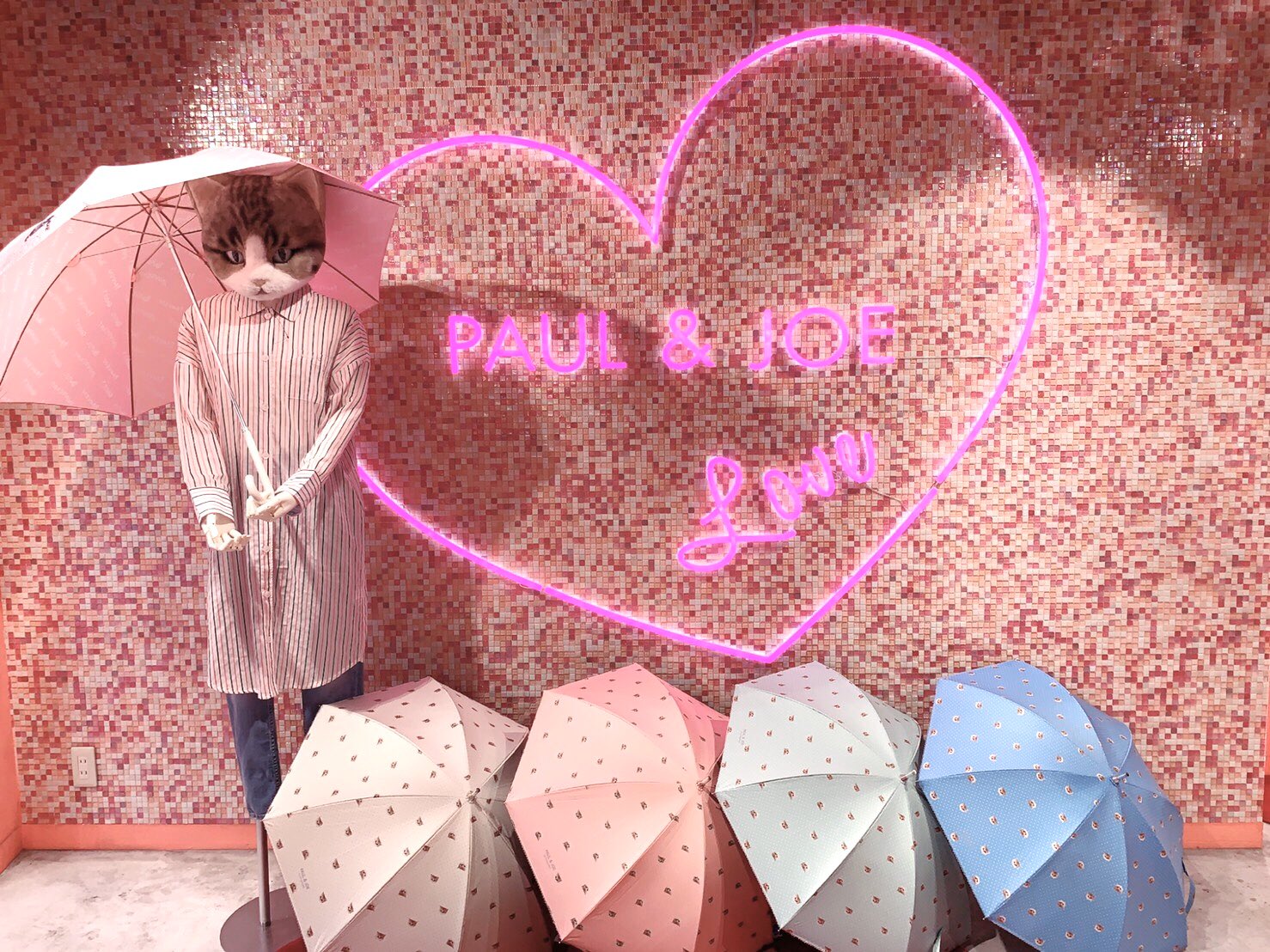 تويتر Paul Joe Beaute Jp على تويتر キャットストリートnews コスメでも人気のヌネット柄の新作の 傘が入荷しました 晴雨兼用の便利な傘 憂鬱な雨の日や真夏日にこんな可愛らしい傘があれば 気分が上がりますね お友達への プレゼント にもおすすめ تويتر Paul Joe Beaute Jp على تويتر キャットストリートnews コスメでも人気のヌネット柄の新作の 傘が入荷しました 晴雨兼用の便利な傘 憂鬱な雨の日や真夏日にこんな可愛らしい傘があれば 気分が上がりますね お友達への プレゼント にもおすすめ