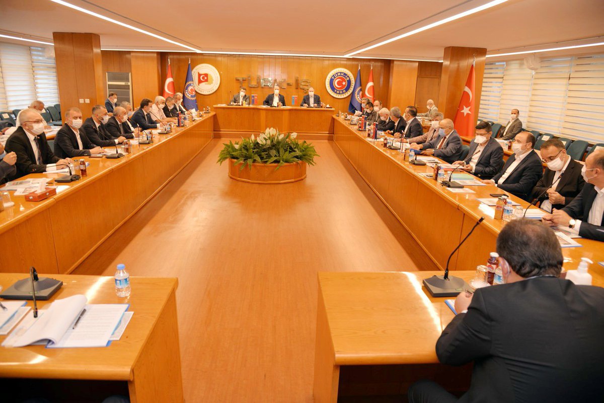 TÜRK-İŞ Başkanlar Kurulumuz, çalışma hayatı ile ilgili güncel konuları ve gündem maddelerini görüşmek üzere Ankara’da toplandı.