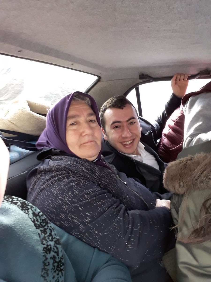 44mesut1907's tweet photo. Rabbim tüm annelerin acısını yasatmasin.rabbim şafi ismi ile sıhhatine kavuşmayı nasip etsin.☹️☹️ https://t.co/fGp6jkq5d5