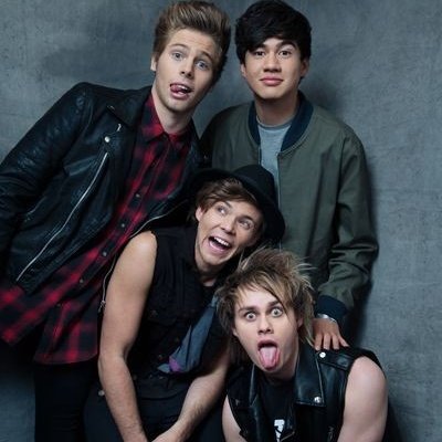 not rlly smiley but kinda funny?¿