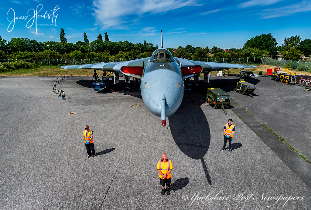 YPinPictures's tweet photo. This is some #Aircraft an XH558 #Vulcan #Bomber owned by @vulcantothesky situated @DSA_Airport full feature and video of the #ColdWar #Cold #War #bomber #fighterjets #aviation @yorkshirepost #online #print #Saturday #YPmag @YPinPictures @MarisaCashill @mikegauntdesign @IanDayPix https://t.co/BH6r9ApJPn