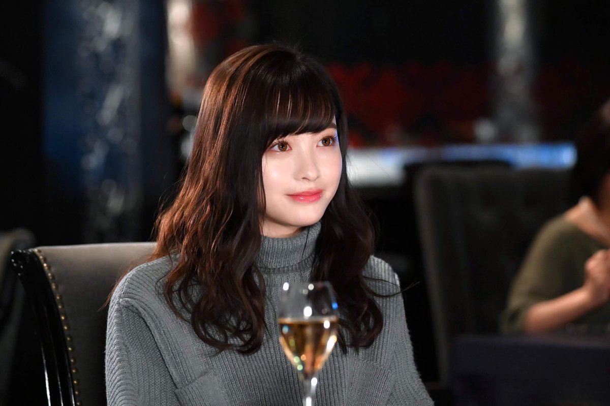 あ イチコイ本当に環奈様が可愛かったドラマ 本当に好き 服装から髪型からメイクからめちゃめちゃに私のタイプだったし環奈様似合いすぎててスクショ止まらなかったときの写真がいっぱい出てきたので浸っているかわいい 私は巻き髪好きなので