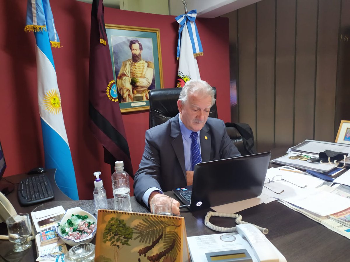 El vicegobernador Antonio Marocco participó del primer encuentro virtual entre vicegobernadores de todo el territorio nacional.
El lunes a las 17 se comunican por videoconferencia con el ministro del Interior de la Nación <a href="/wadodecorrido/">Wado de Pedro 🇦🇷</a> 

salta.gov.ar/prensa/noticia…