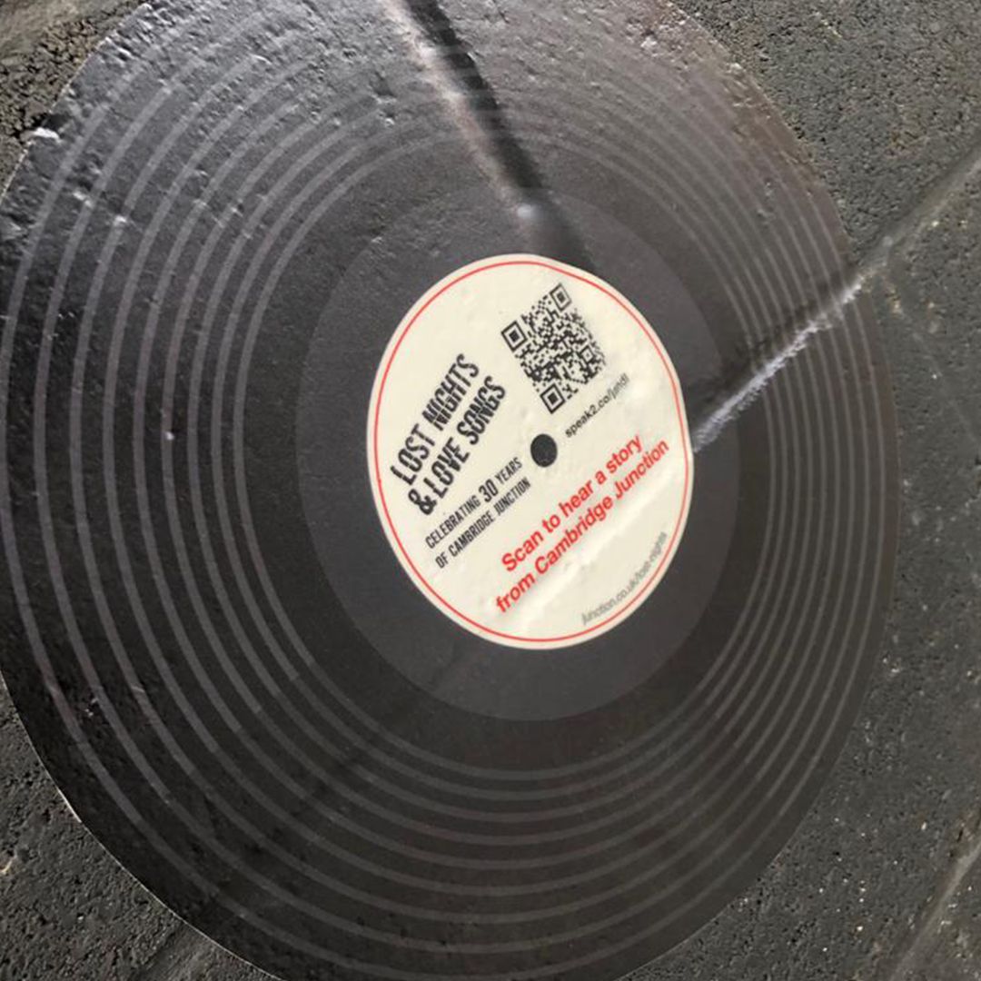 Footprint_SG's tweet photo. New vinyls installed for @cambridgejunction 👀
#vinyl #vinyls #vinylrecords #graphics #sign #signage #floorgraphic #cambridgejunction #cambridge #music #musicvenue #footprintsigns #footprintsignsandgraphics https://t.co/1q2AKgIelZ