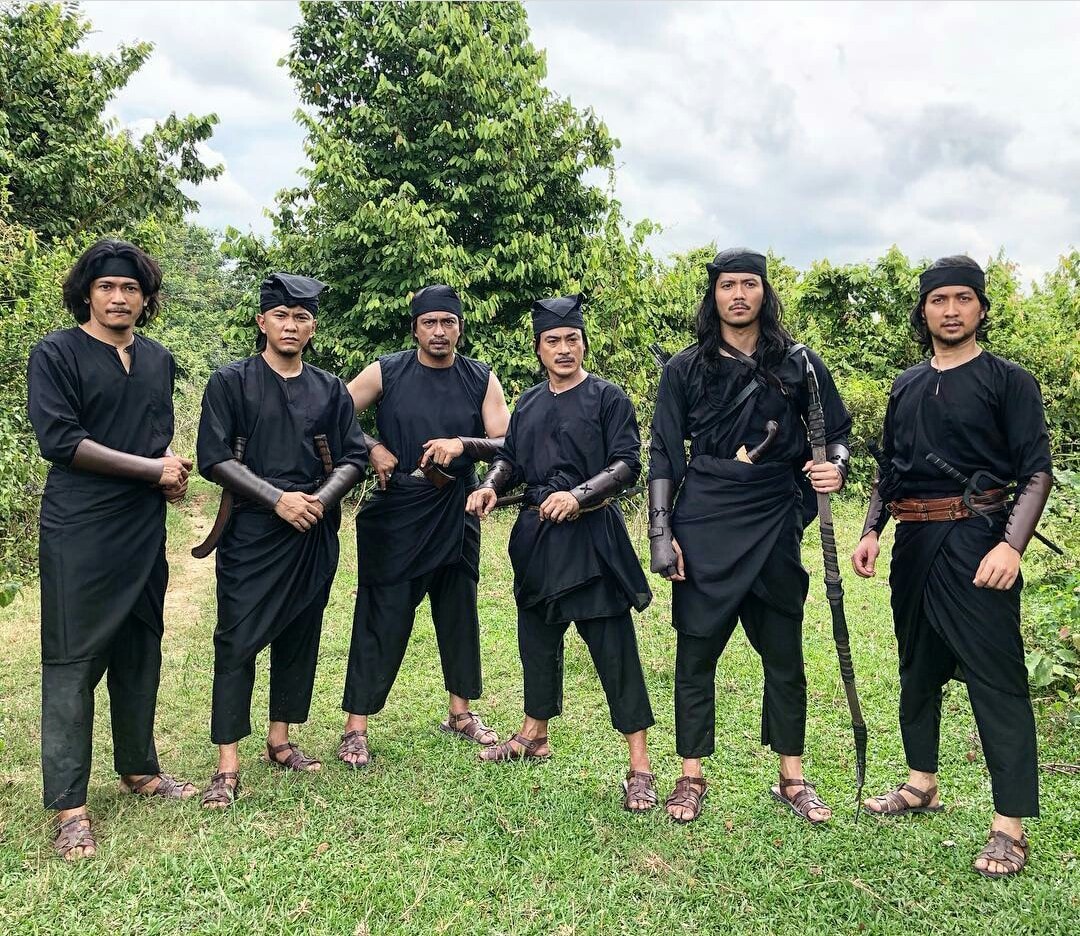 luqmanhkm_14's tweet photo. Karya yang dinantikan-nantikan. Filem Mat Kilau : Kebangkitan Pahlawan
Semakin hampir siap. Jika filem ini dikeluarkan, pasti ramai yang akan menyokong.
Antara pejuang barisan Melayu, Fattah Amin sebagai Awang, Beto Khusairy, Johan Ashaari, Adi Putra, Zamrie & Ali Karimie https://t.co/Aovhcry1tQ