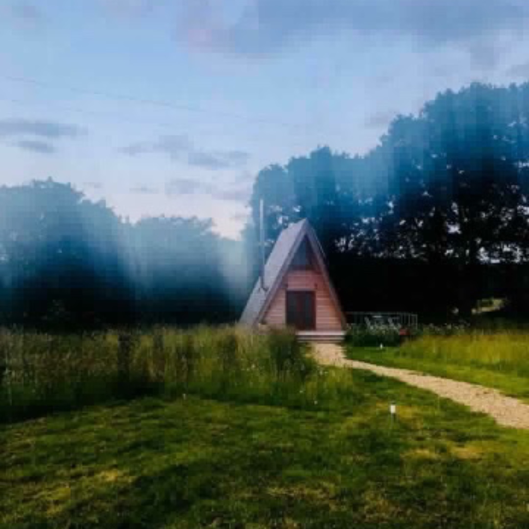 Tiny Home SILVA ... looking very ... well, Sylvanian!
#tinyhomesholidays #ecoretreats #contemporarycabin  #isleofwight #tinyhouseuk  #greentourism #holidaywhereyourheartis  #getaway #escapethenorm #escapethecity #isleofwightholidays