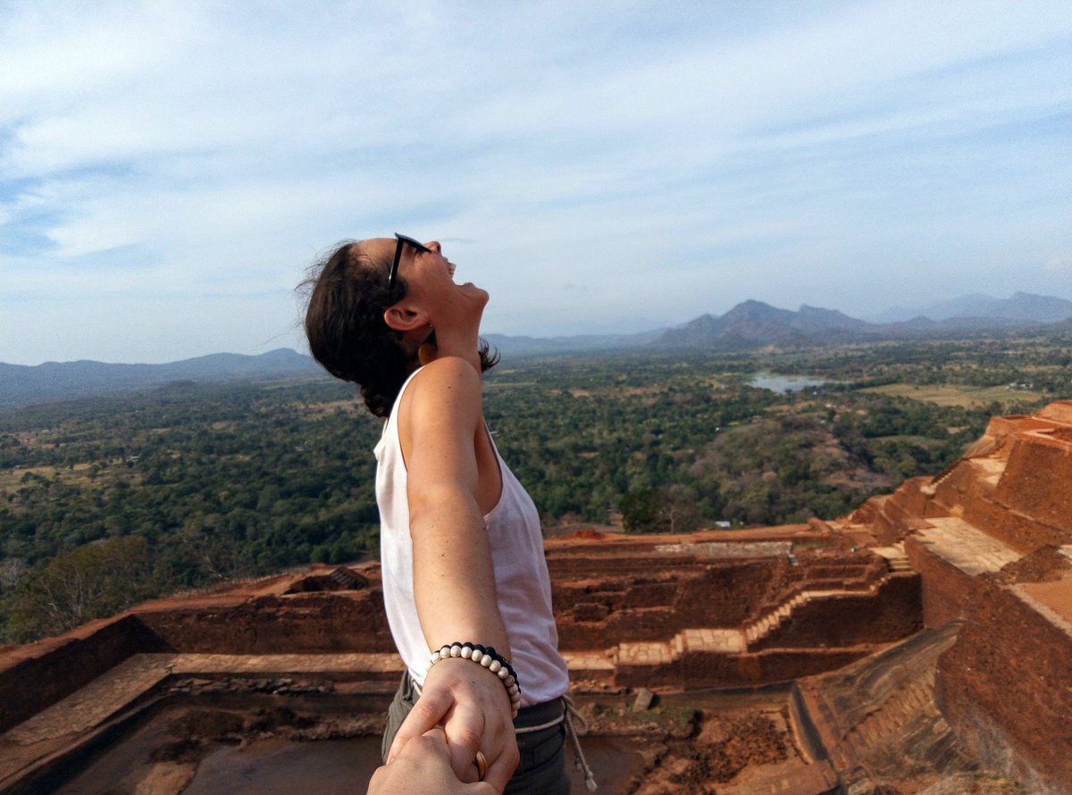 ThilanWijegunar's tweet photo. 🇱🇰 #SriLanka #Ceylon #LKA #VisitSriLanka #Travel #Tourism #TTOT #TourBlue #OurWorld #ThilanW #WanderlustXL
RT|TourBlueLive: 🇬🇧 #bringhome incredible views from the islands own wonder, Sigiriya. . . . #srilanka #colombo #travel #srilankatravel #travelpho… https://t.co/dWfYq9OiiD