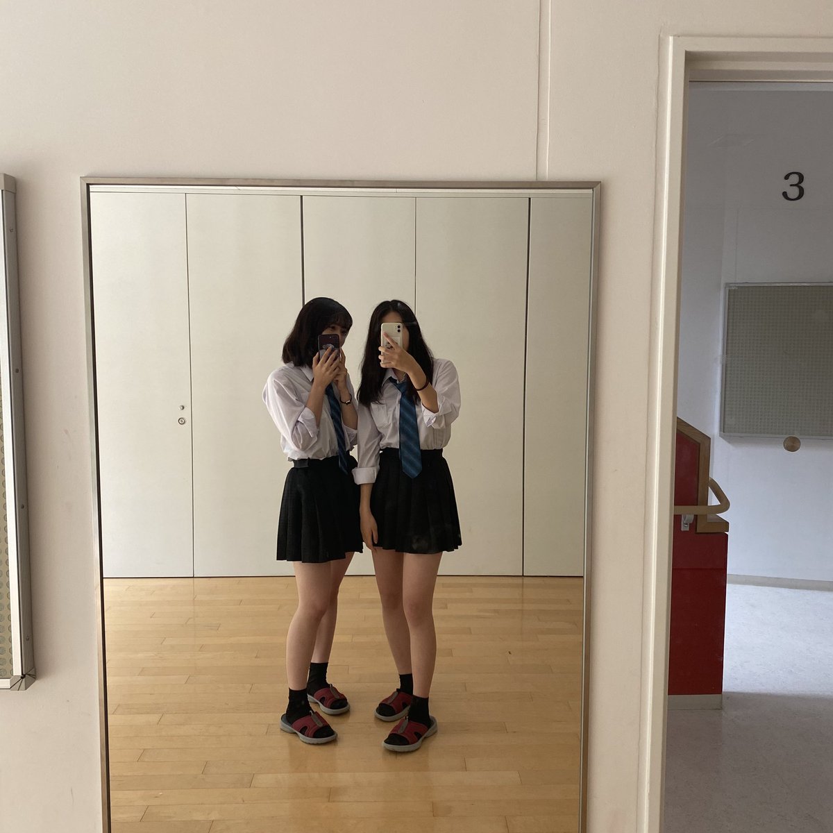 あー時止まってくれへんかな🙄
実習始まる〜〜