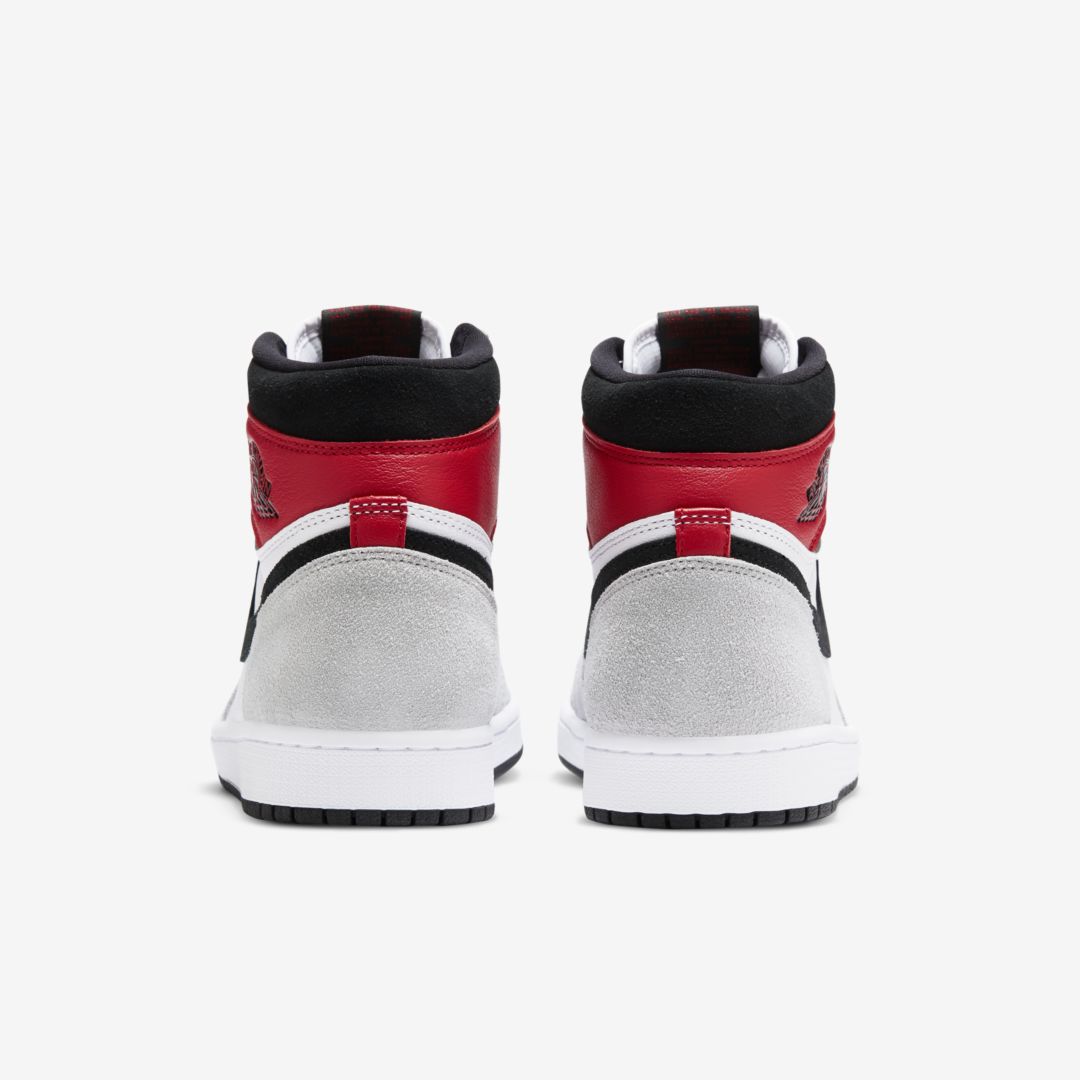 J23app's tweet image. Jordan 1 Retro High OG "Light Smoke Grey" official images