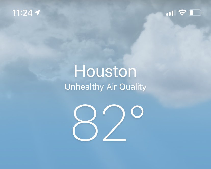 cadeluedde's tweet photo. At least the weather app gives it to me straight... felt this one. https://t.co/JYvnYxeJYN