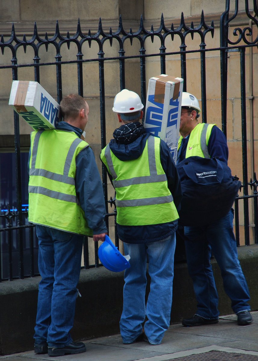 One of the Gallery’s greatest masterpieces is Canova’s The Three Graces (1817) which is one of the most important neoclassical works in Western Art. I also got a chance to photograph a contemporary Edinburgh version outside the museum.