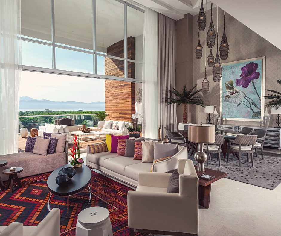 Vida_Vacations's tweet photo. Here at Vida Vacations, we believe in dreaming big and vacationing bigger. And the Grand Luxxe Three Bedroom Loft is the perfect example of that saying, with its sprawling two floors of luxury! https://t.co/KHqjKQh0AG