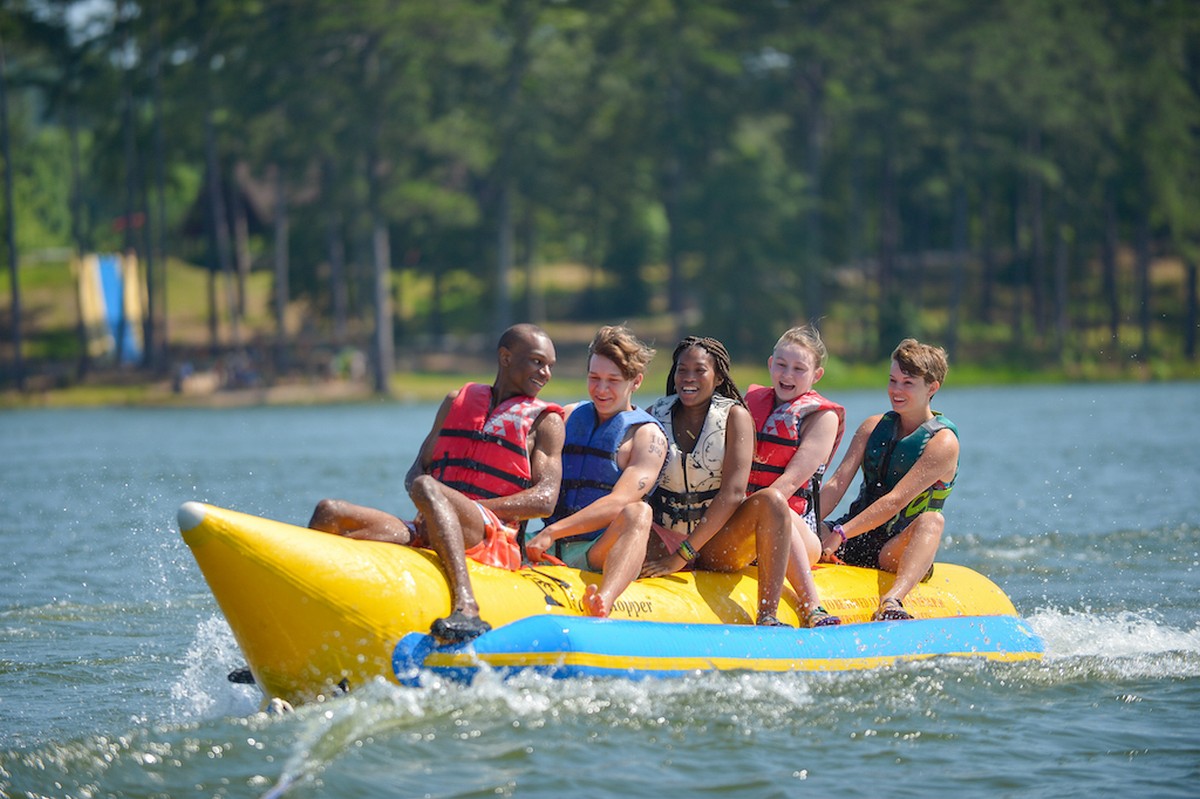 campsealeharris's tweet photo. We hope everyone is having a great summer! We miss you and can't wait to see you again soon. #CSH2020 #T1D https://t.co/E6VerPYHnd