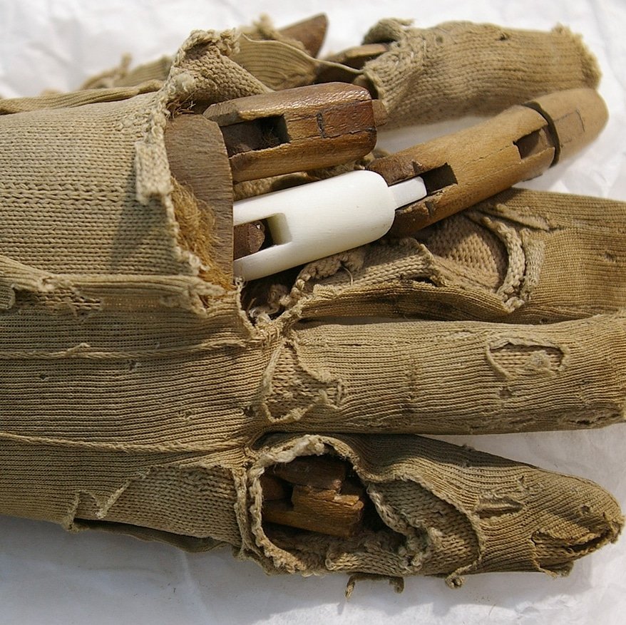 Tex_Con_Ltd's tweet photo. Conservation is also a multidisciplinary work! In the lay figure treatment, a medical model maker worked together with us to find a solution for the sections of missing joins in the object. #textileconservation #layfigure https://t.co/3EfBPSxgmH