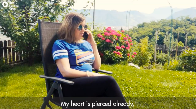 IrishNatOpera's tweet photo. Mezzo-soprano Sinéad O'Kelly enjoying the Italian countryside as she performs Una voce poco fa from Rossini's 'Barber of Seville'. Live now on the #FridayOperaSessions https://t.co/0cRpDBEs4z https://t.co/kEkEB7C6E1
