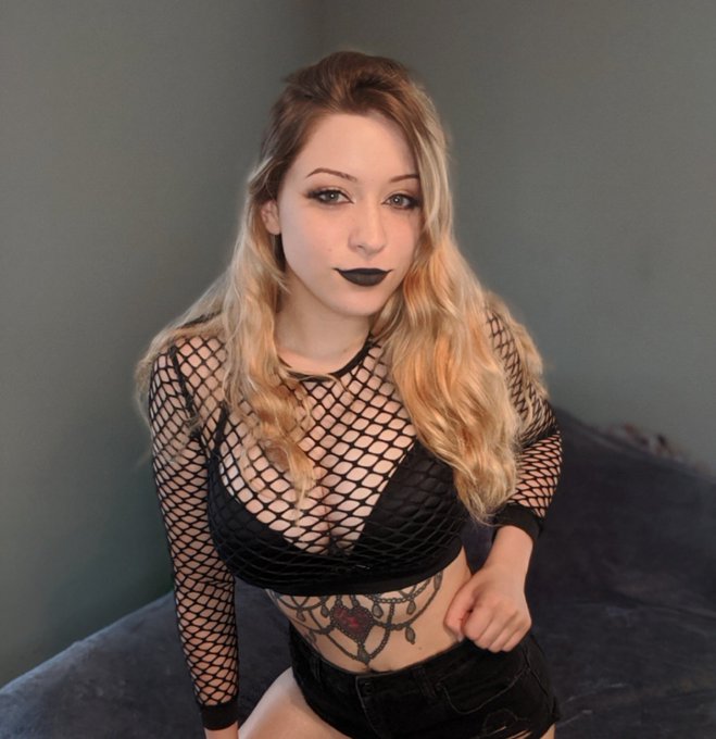 Can I bee your goth gf 🥺🥺 yes or no  #sellingcontent #buyingcontent #hot #gothgf #nsfw https://t.co/<a href="/tag/sellingcontent"class="tags">#sellingcontent</a><a href="/tag/hot"class="tags"><span>#hot</span></a><a href="/tag/nsfw"class="tags"><span>#nsfw</span></a><a href="/tag/buyingcontent"class="tags"><span>#buyingcontent</span></a><a href="/tag/gothgf"class="tags"><span>#gothgf</span></a>