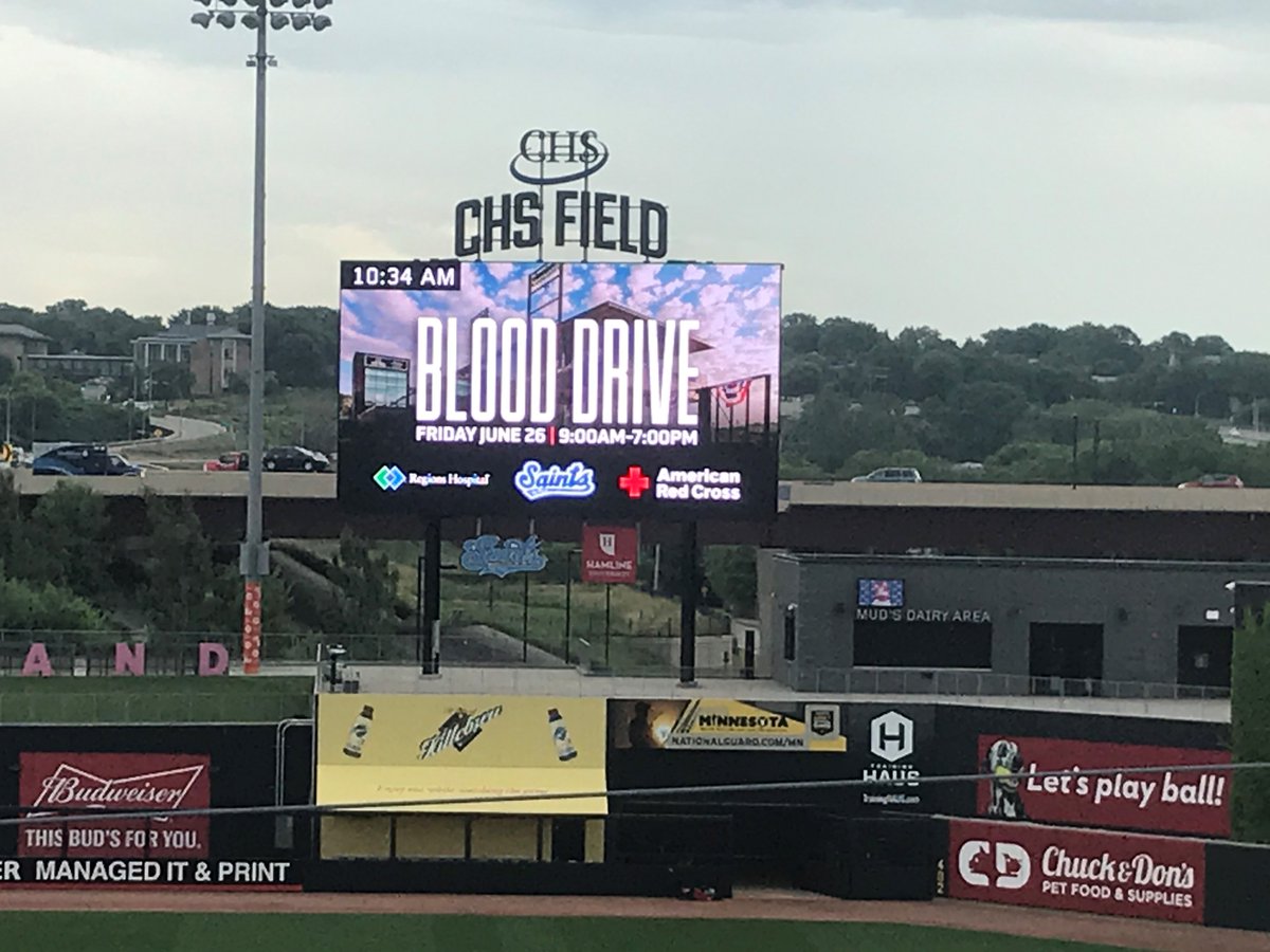 RedCrossBloodNC's tweet photo. It's a great day for saving lives in St. Paul today! Thanks @CHSFieldStPaul @StPaulSaints @_HealthPartners @RegionsHospital for partnering with us. #mnredcross #DonateBlood #SaveLives https://t.co/H0fqW2cgyP
