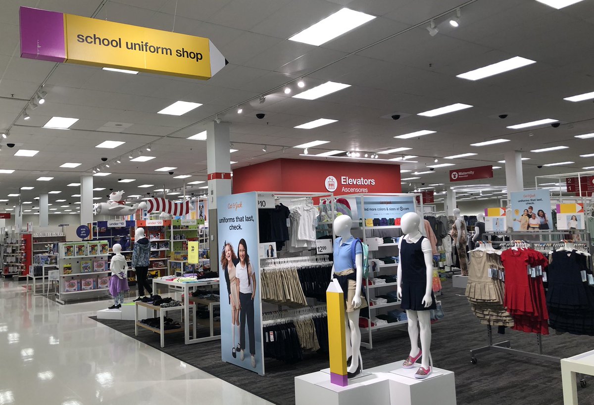 Uniform Shop is hereeeeeee🎉💃🏻