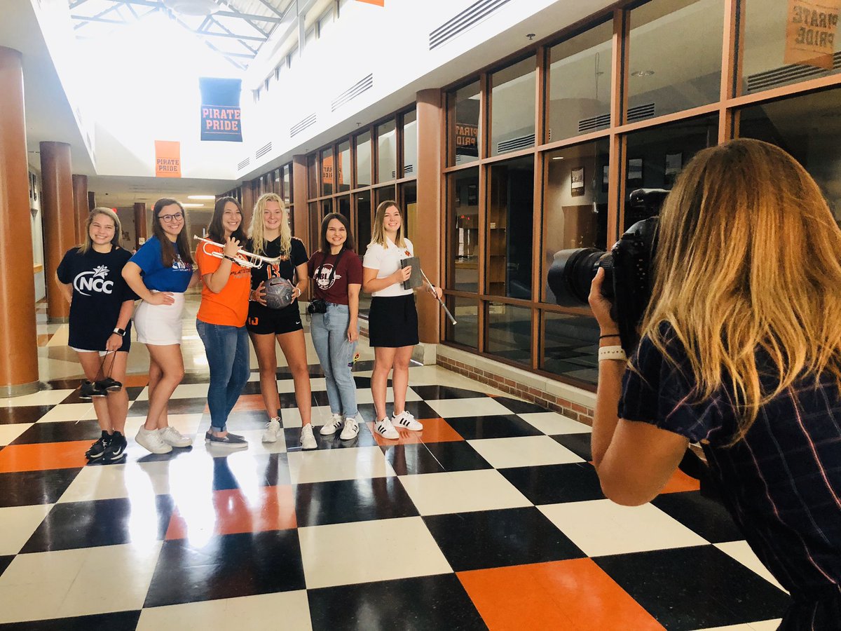 PlatteCountyR3's tweet photo. DYK? #PiratesROCK turns 15 this year, Meredith Gutshall has shot the #GotCharacter poster series since it started in 2011, 75 @PCHSHalls seniors have pledged to make healthy choices and promote good character & we couldnβt do it w/o business, staff & parent support! #PCR3Proud https://t.co/ylrwnObjMs