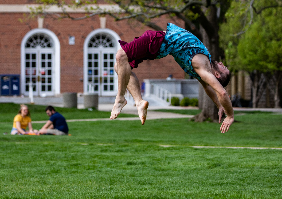 AHSIllinois's tweet photo. Jumping for joy because it's #IlliniFriday! https://t.co/MGhX2jS6Kl