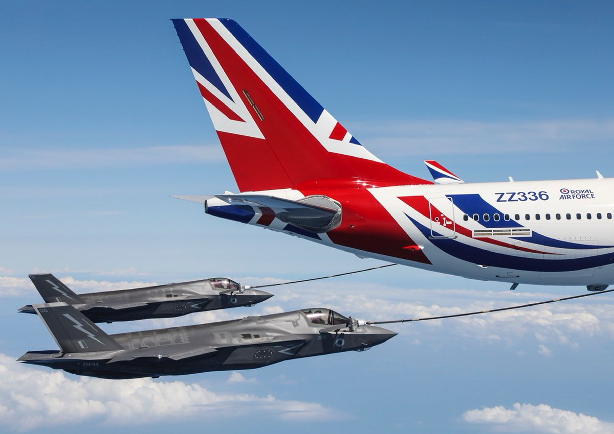 RAFView's tweet image. Suitably socially distanced a pair of @thef35 take some welcome refreshment earlier today. @OC207Sqn @OC617Sqn