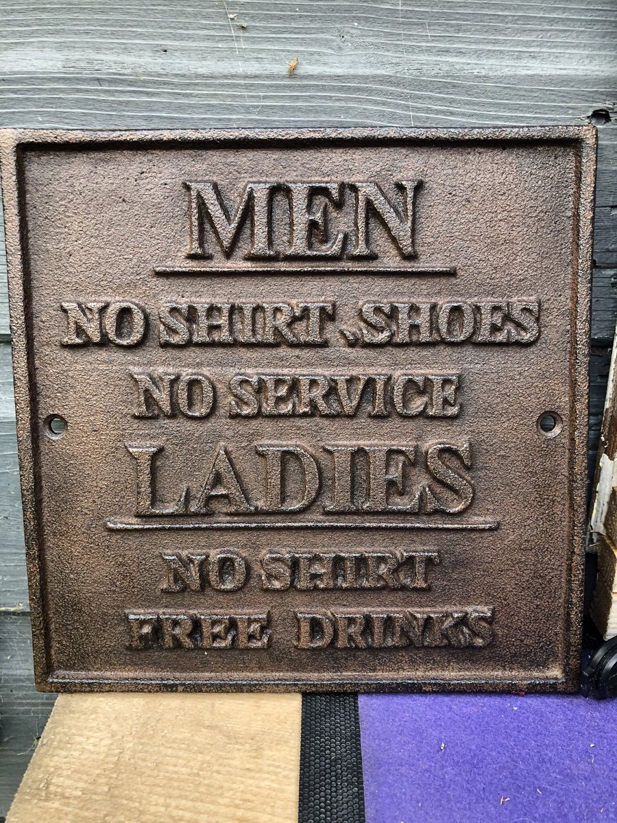 LyonsTruths's tweet photo. New sign for the #shedpub #pubbar https://t.co/CB7gJGjfAC
