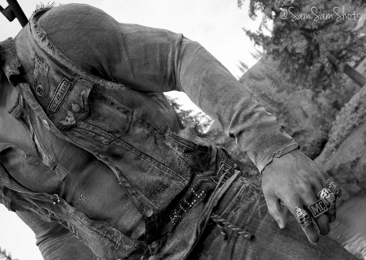 Sami_Attano's tweet photo. Time for some #BoozerAppreciation shots.
π€π€
I never realised he has a little skully on his knife! πͺπ
#DaysGone #BendStudio #PlayStation #VirtualPhotography #VPBodyShots https://t.co/hM2xjassbf