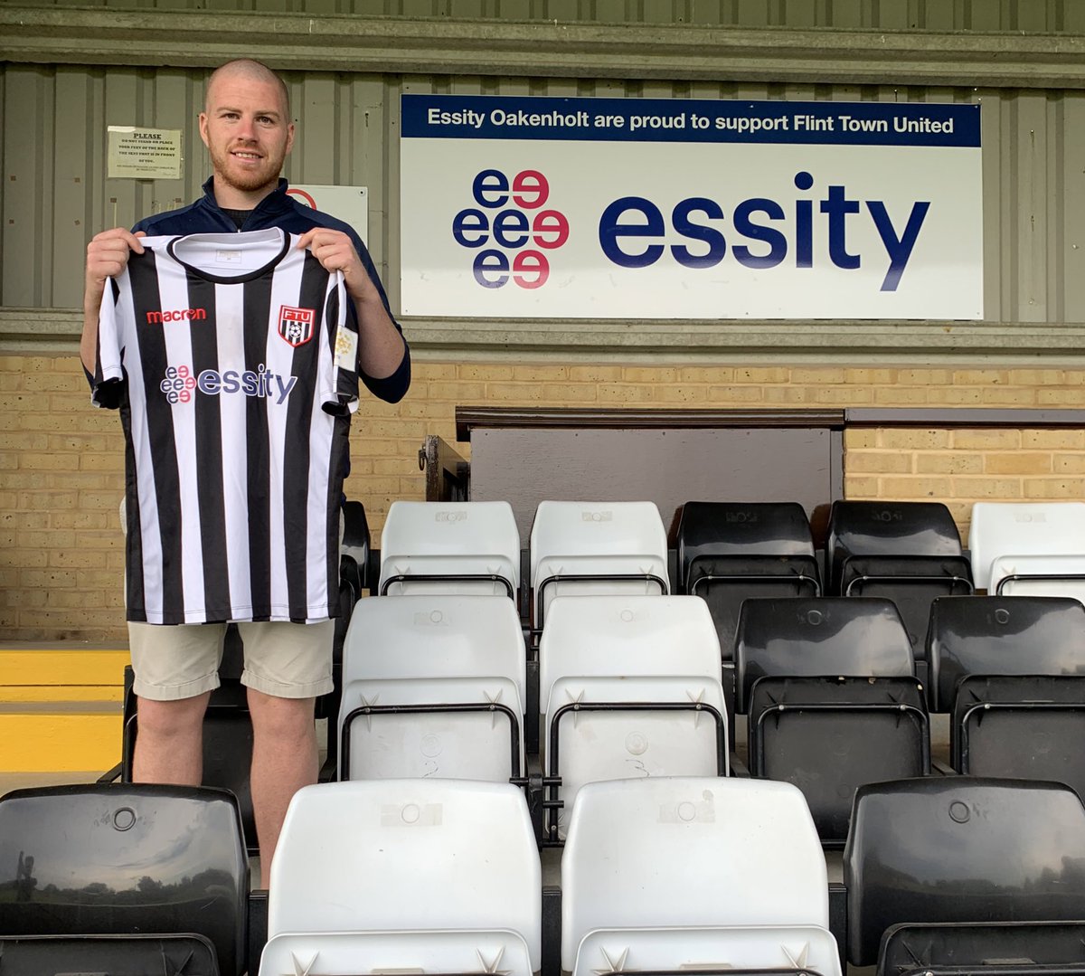 Flint Town United FC ⚫️⚪️ tweet media