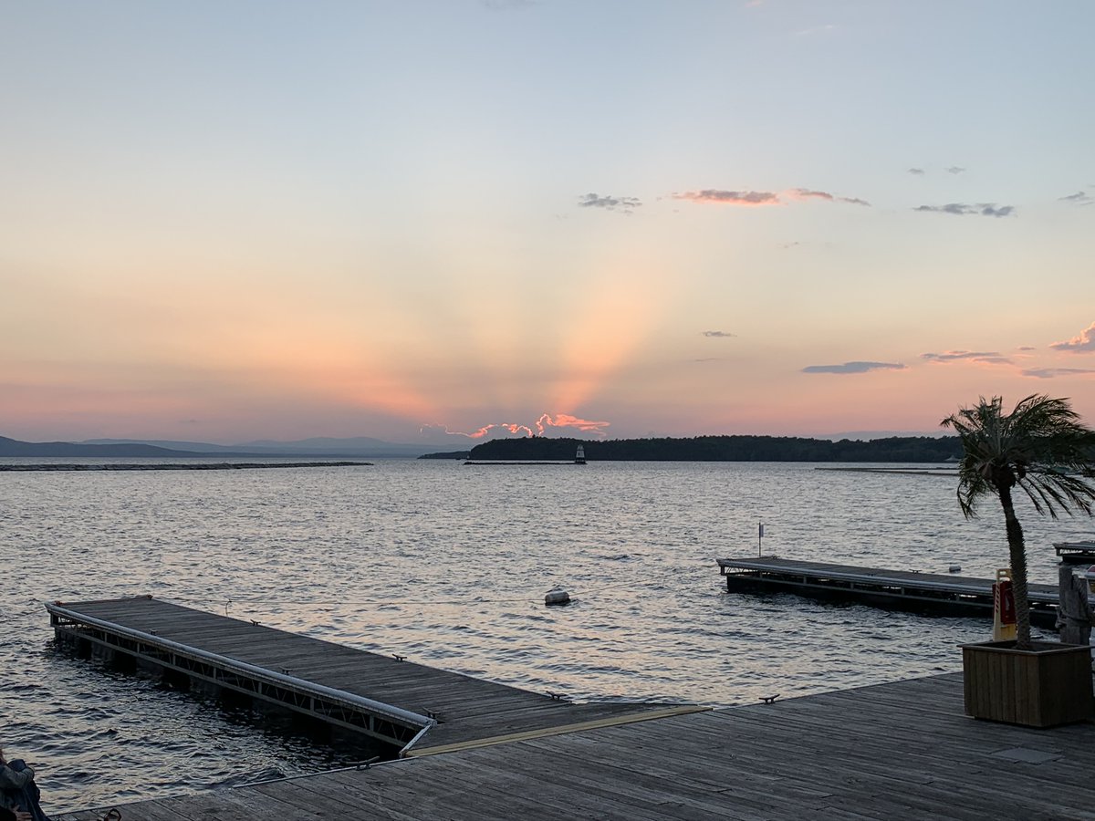 On July 1st we will start taking reservations for the 3rd and 4th of July, but there will be no events at the Waterfront this season. It is a first come first serve basis and a two-night stay is required. Please follow current travel restrictions. enjoyburlington.com/marina_info_re…