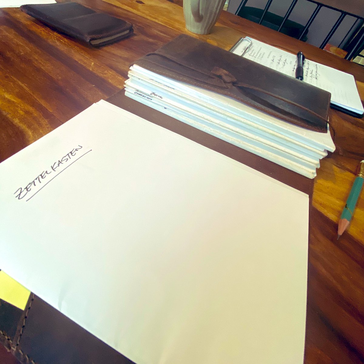 joegildermusic's tweet photo. @RevFisk 1. @soenke_ahrens is a dude. 2. #Everbook works great for Zettelkasten with half sheets of paper. 3. Thanks for turning me onto Smart Notes @bwolfmueller https://t.co/M6ybyPt7As