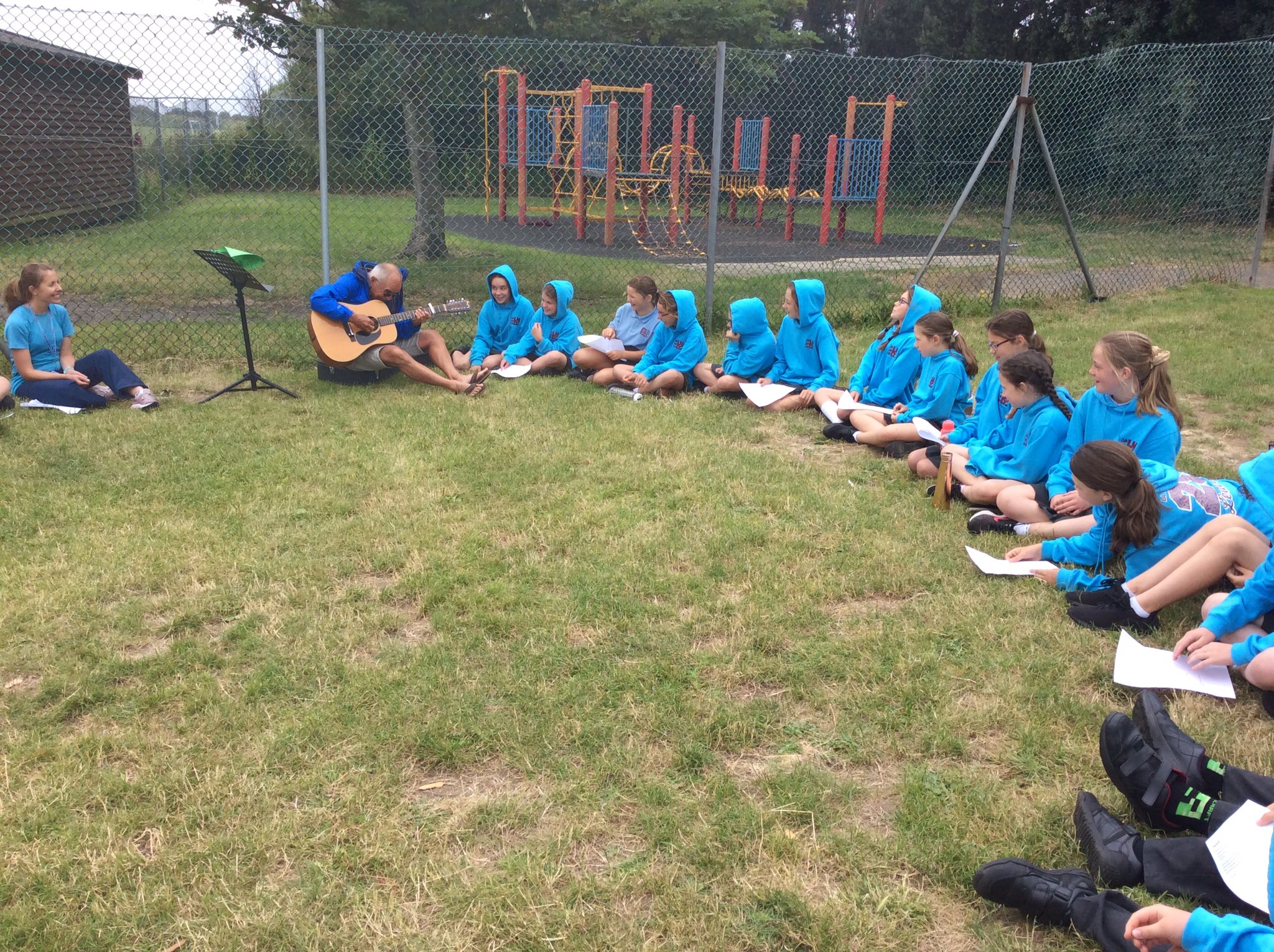 La Mare Primary Camp Sing A Long Thank You Mr De B Campfun Makingmemories T Co Wbl6qa8wki Twitter