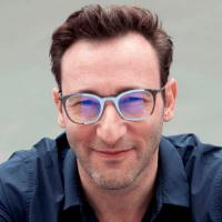 SoumiAlphons's tweet photo. Best-selling author, optimist and speaker, Simon Sinek, shares how businesses and leaders can thrive in a time of crisis. Register to watch before it expires on July 16. https://t.co/YGdRjAPFQ0 https://t.co/JQpOtmpqqw
