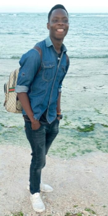 robinkiongera's tweet photo. Be hero all anything https://t.co/vK9chwnIH5