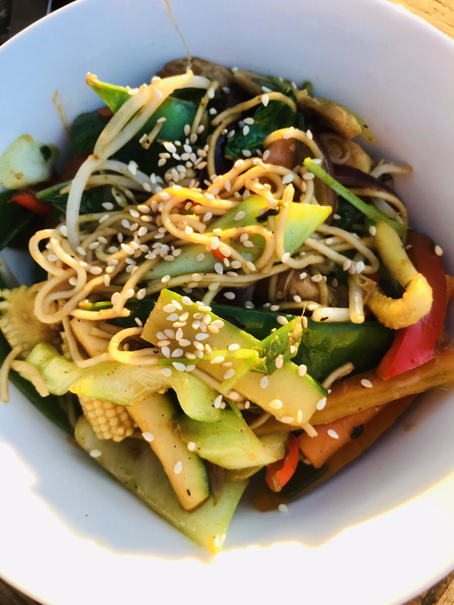 The Woodee tweet media