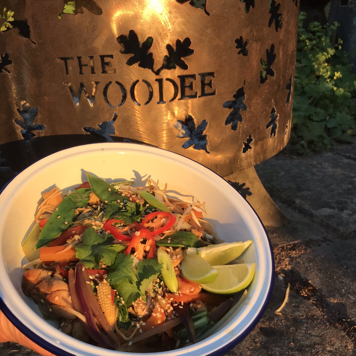 The Woodee tweet media