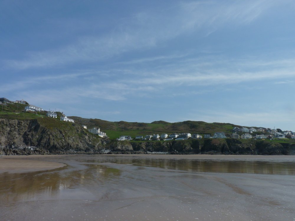 nakedambitionuk's tweet photo. An unusual view of Coombsgate Bay, with the tide a long long way out!
#combesgate #northdevon #beachlife #coast #swcp #tidesout #beautifuldevon #getoutside #exploremore #welovedevon https://t.co/1MVeTkqQ9l