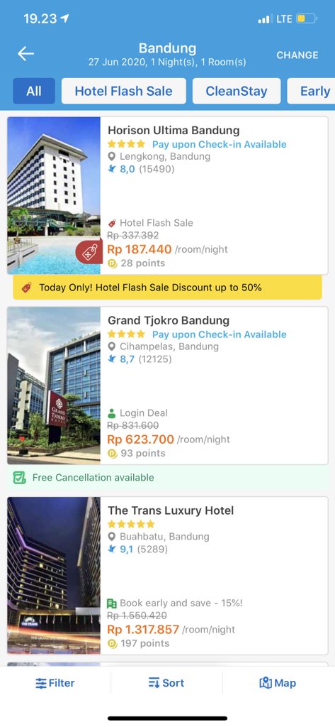 monsouleil's tweet photo. Kemaren baru bm banget staycation, hari ini dikasih liat harga segini apa gak kaget🙂 beneran 50% guys, ada aja lifesaver, Jayakarta suites dari 1,4 jadi 500an aja gila🙂 https://t.co/KE96oZutkb