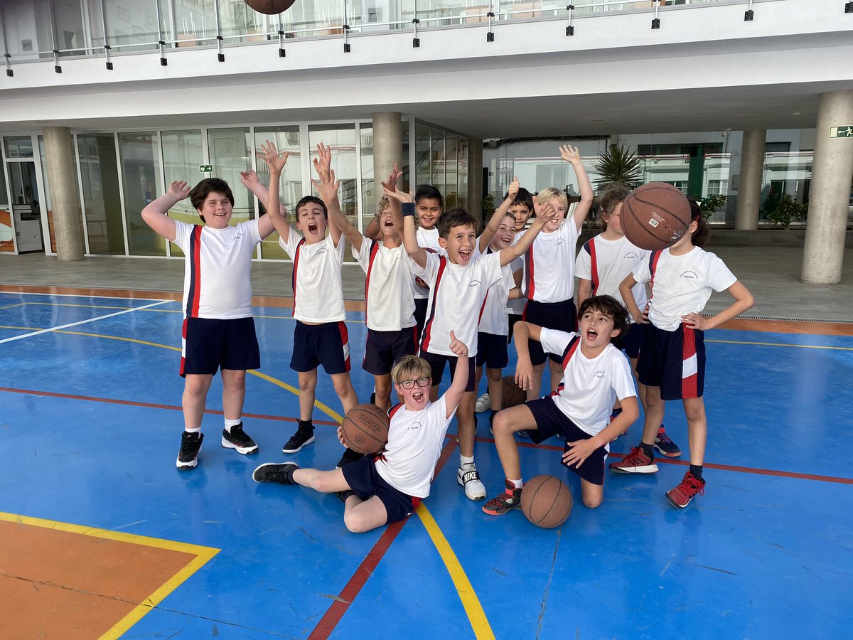 ClubExcelsior4's tweet photo. Cabildo de Lanzarote patrocina Escuelas deportivas de CD Excelsior https://t.co/whalTS5YYk