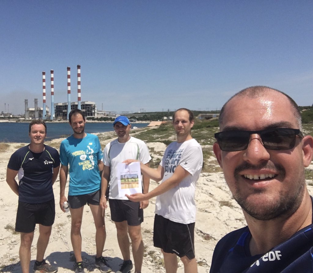 C_Cortie_66's tweet photo. #engagement réussi pour @VisionduMondeFR et @Fondation_EDF avec 6 salariés @EDFMartigues @EDFofficiel nous avons couru 6km pour la construction d’un puits d’eau à #Mabo #Senegal Merci aux salariés engagés à mes côtés #DTEAM #UPTI #ULM #INGEUM 🏃♂️😎🏭❤️📸 avant/pendant/après https://t.co/fDQvpXna61
