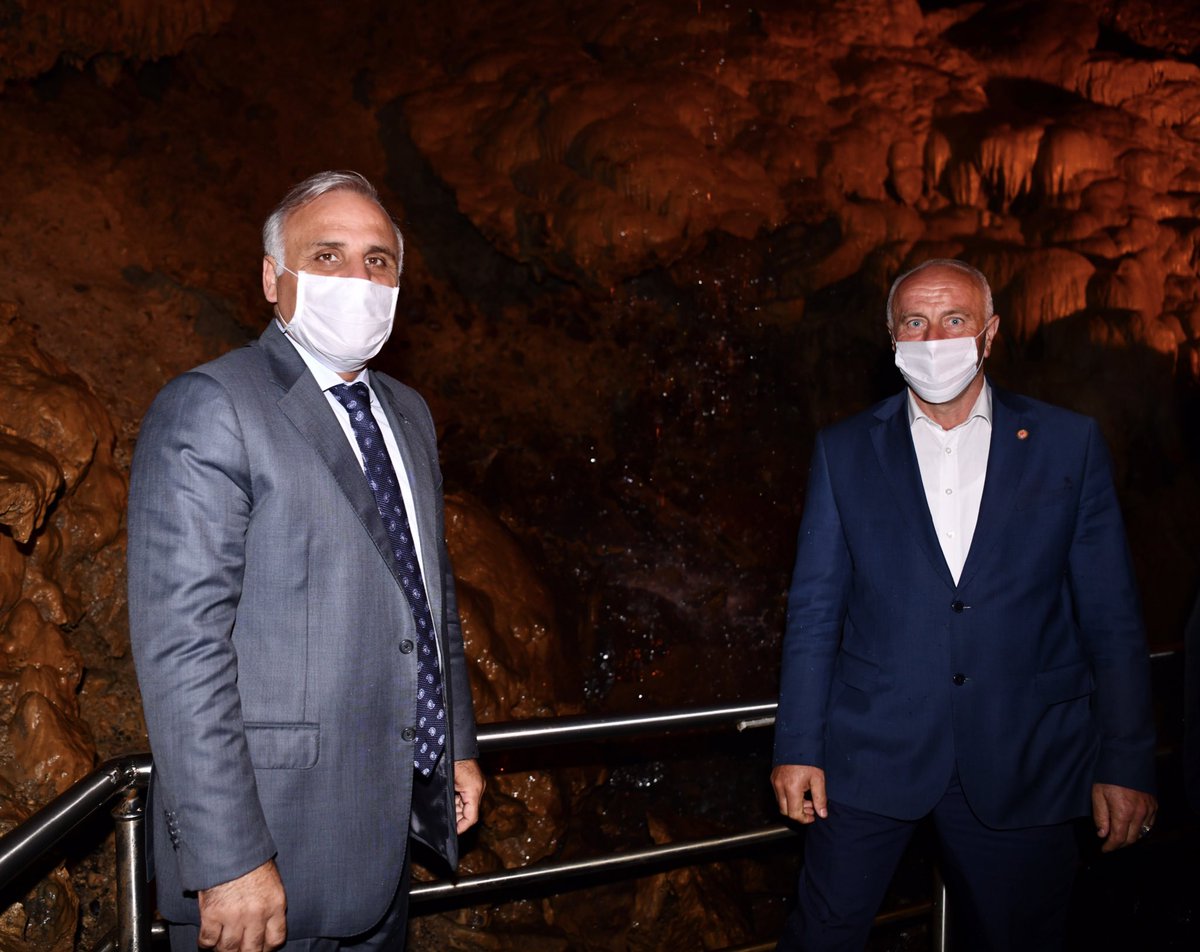 vali_zorluoglu's tweet photo. Eşsiz doğa harikası 🏞

8 kilometre ile dünyanın en uzun ikinci mağarası olarak kabul edilen Çal Mağarası... https://t.co/ZdmPbk7PcE