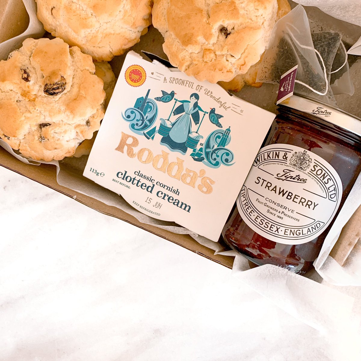 brook_food's tweet photo. Happy national cream tea day all! Do you like your scones with cream and jam or do you mix it up with different flavours? One of our favourite combos is lemon scones with cream and lemon curd 🍋 😋 #NationalCreamTeaDay #creamtea #brookfood https://t.co/YjP694IERF