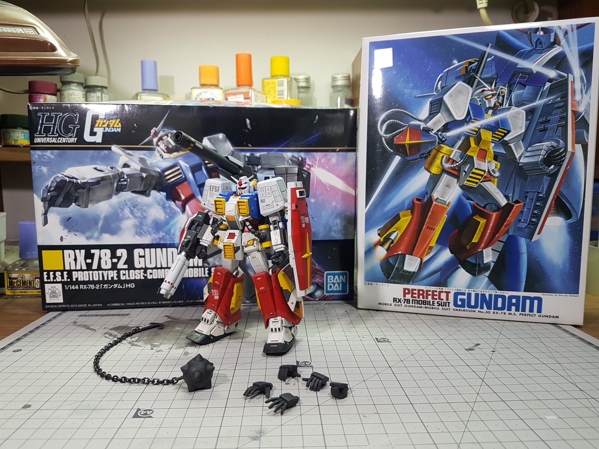 シン Pkg 校長 1 144パーフェクトガンダム やっと完成しました 背景にあるのはメインの素材です他にはスクラップや自作パーツ カトキハジメ氏 セイラマスオ氏 上原みゆき氏の作品のデサインを参考して自分なりに作りました 制作中は楽しかったです